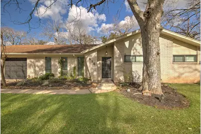 416 Southern Oaks Drive, Lake Jackson, TX 77566 - Photo 2