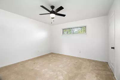 416 Southern Oaks Drive, Lake Jackson, TX 77566 - Photo 16