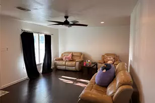 26 Lyncrest, Galveston, TX 77550 - Photo 10
