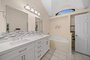 11515 Socorro Ln, Tomball, TX 77377 - Photo 16