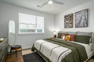 10421 Deerwood Rd, Houston, TX 77042 - Photo 4