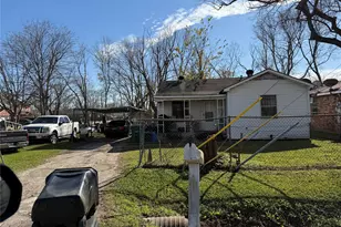 7994 Sparta St, Houston, TX 77028 - Photo 2