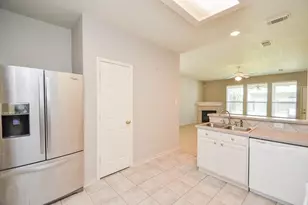 18334 Grove Brook Ln, Cypress, TX 77429 - Photo 8