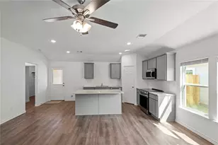 803 Stoney Pt Ln, Dayton, TX 77535 - Photo 6