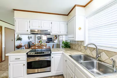 2110 Immenhauser Road, Yoakum, TX 77995 - Photo 10