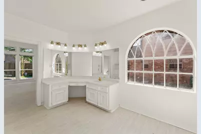 15510 Misty Hollow Drive, Houston, TX 77068 - Photo 18
