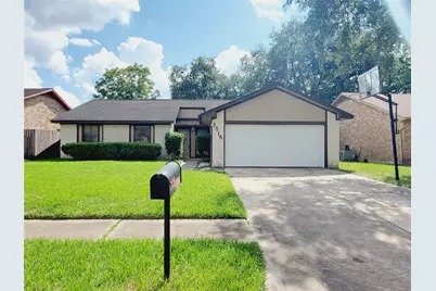 2518 Sage Brush Lane, Sugar Land, TX 77479 - Photo 2