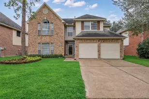 1205 Chesterwood Dr, Pearland, TX 77581 - Photo 2