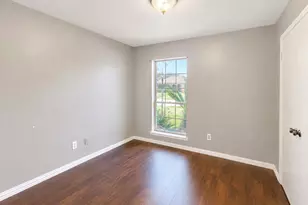 430 Shady Glade Dr, Houston, TX 77090 - Photo 16