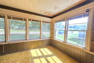 2500 Avenue H, Bay City, TX 77414 - Photo 2