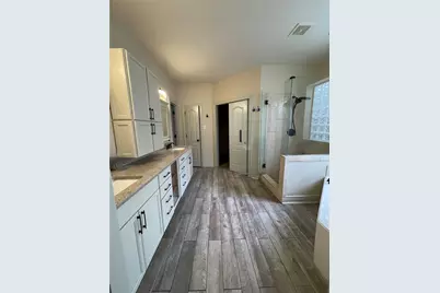 1759 Lakeside Enclave Drive, Houston, TX 77077 - Photo 16