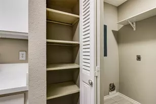 3654 Ocee St, Houston, TX 77063 - Photo 16