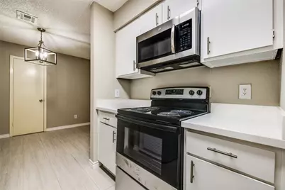 3654 Ocee Street, Houston, TX 77063 - Photo 12