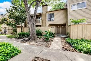 3654 Ocee St, Houston, TX 77063 - Photo 2