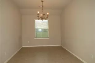 6623 Hunters Creek Ln, Baytown, TX 77521 - Photo 10