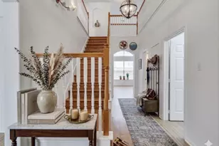 10723 Fletcher Bridge Ln, Sugar Land, TX 77498 - Photo 4