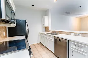 850 W Heights Hollow Ln, Houston, TX 77007 - Photo 12