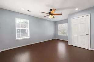 5209 Plum Dr, Houston, TX 77087 - Photo 8