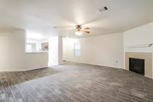 16700 Foursquare Dr, Conroe, TX 77385 - Photo 14
