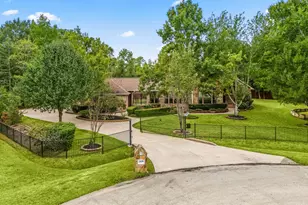 28618 Benders Crossing Dr, Spring, TX 77386 - Photo 2