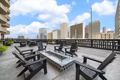 2016 Main Street #903, Houston, TX 77002 - Photo 32