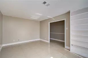 6414 Indigo St, Houston, TX 77074 - Photo 6