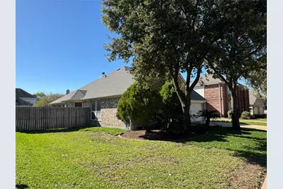 7915 Fall Hollow Drive, Houston, TX 77041 - Photo 2