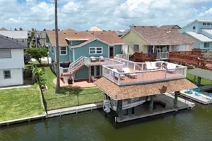 1078 Redfish St, Bayou Vista, TX 77563 - Photo 2