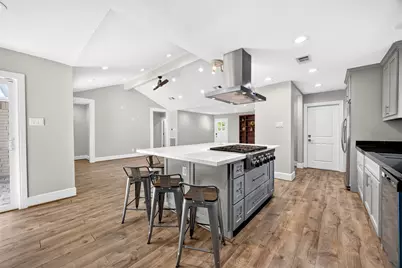 10335 Emnora Lane, Houston, TX 77043 - Photo 16