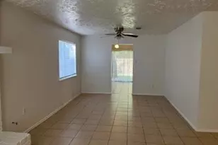 61 S Waxberry Rd, The Woodlands, TX 77381 - Photo 4