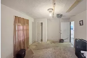 5626 Finch Street St, Houston, TX 77028 - Photo 2