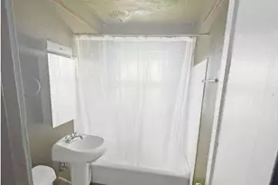 5626 Finch Street St, Houston, TX 77028 - Photo 8