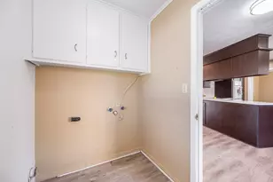8314 Edgemoor Dr, Houston, TX 77036 - Photo 18