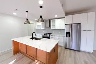 238 Litchfield Ln, Houston, TX 77024 - Photo 10