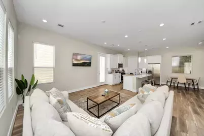 5935 Beall Street #C, Houston, TX 77091 - Photo 4