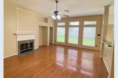 3814 Paigewood, Pearland, TX 77584 - Photo 2