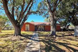 1305 2nd St, Hempstead, TX 77445 - Photo 1