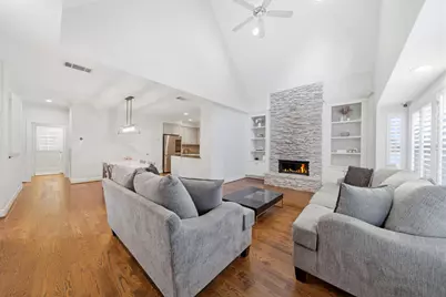 2409 Ralph Street #D, Houston, TX 77006 - Photo 2