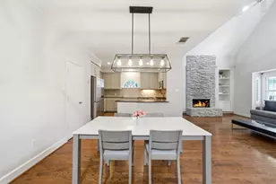 2409 Ralph St, Houston, TX 77006 - Photo 20