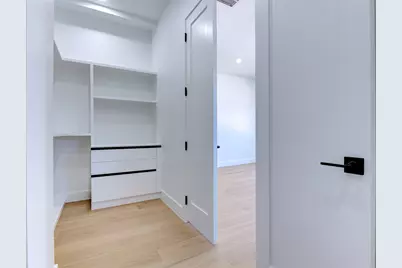 5411 Yarwell Drive, Houston, TX 77096 - Photo 16