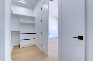 5411 Yarwell Dr, Houston, TX 77096 - Photo 16