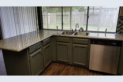 15311 Camino Del Sol Drive, Houston, TX 77083 - Photo 10