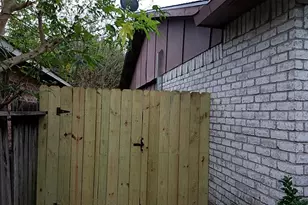 15311 Camino Del Sol Dr, Houston, TX 77083 - Photo 2