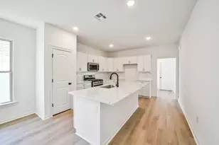 12827 Hannah Spgs Ln, Magnolia, TX 77354 - Photo 6