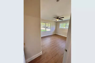118 Clover Street, Lake Jackson, TX 77566 - Photo 18