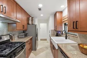 5325 Nina Lee Ln, Houston, TX 77092 - Photo 6