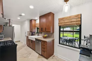 5325 Nina Lee Ln, Houston, TX 77092 - Photo 10