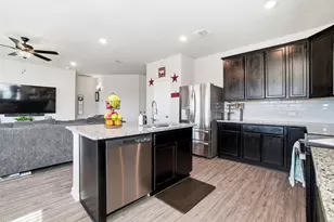 1318 Kingsgate Dr, Bryan, TX 77807 - Photo 6