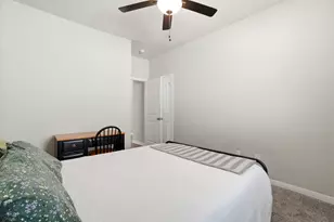 1318 Kingsgate Dr, Bryan, TX 77807 - Photo 18
