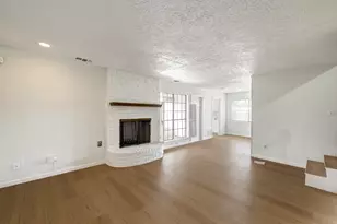 7230 Pella Dr, Houston, TX 77036 - Photo 4